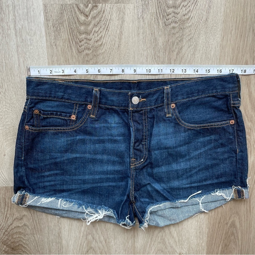 Levi’s Dark Blue Jean Shorts, Women’s Size 30 - Picture 4 of 7
